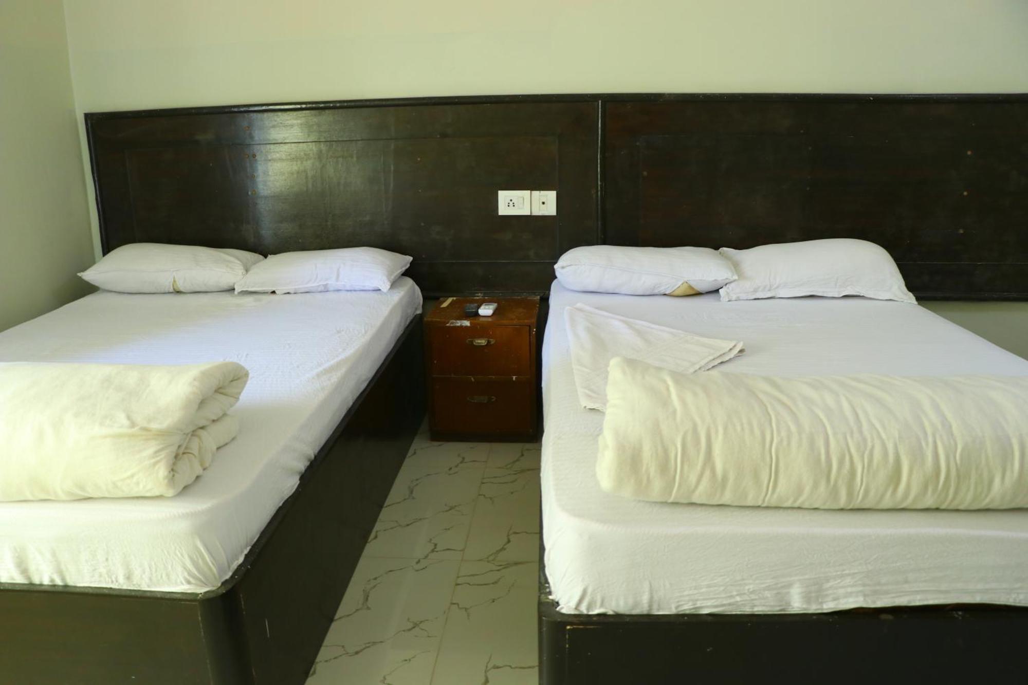 Hotel Golden Buddha Rummindei Buitenkant foto